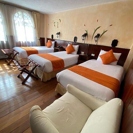 Kituandes Hotel Кито Екстериор снимка