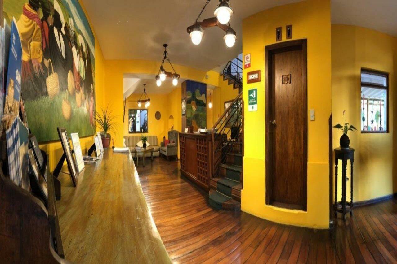 Kituandes Hotel Кито Екстериор снимка