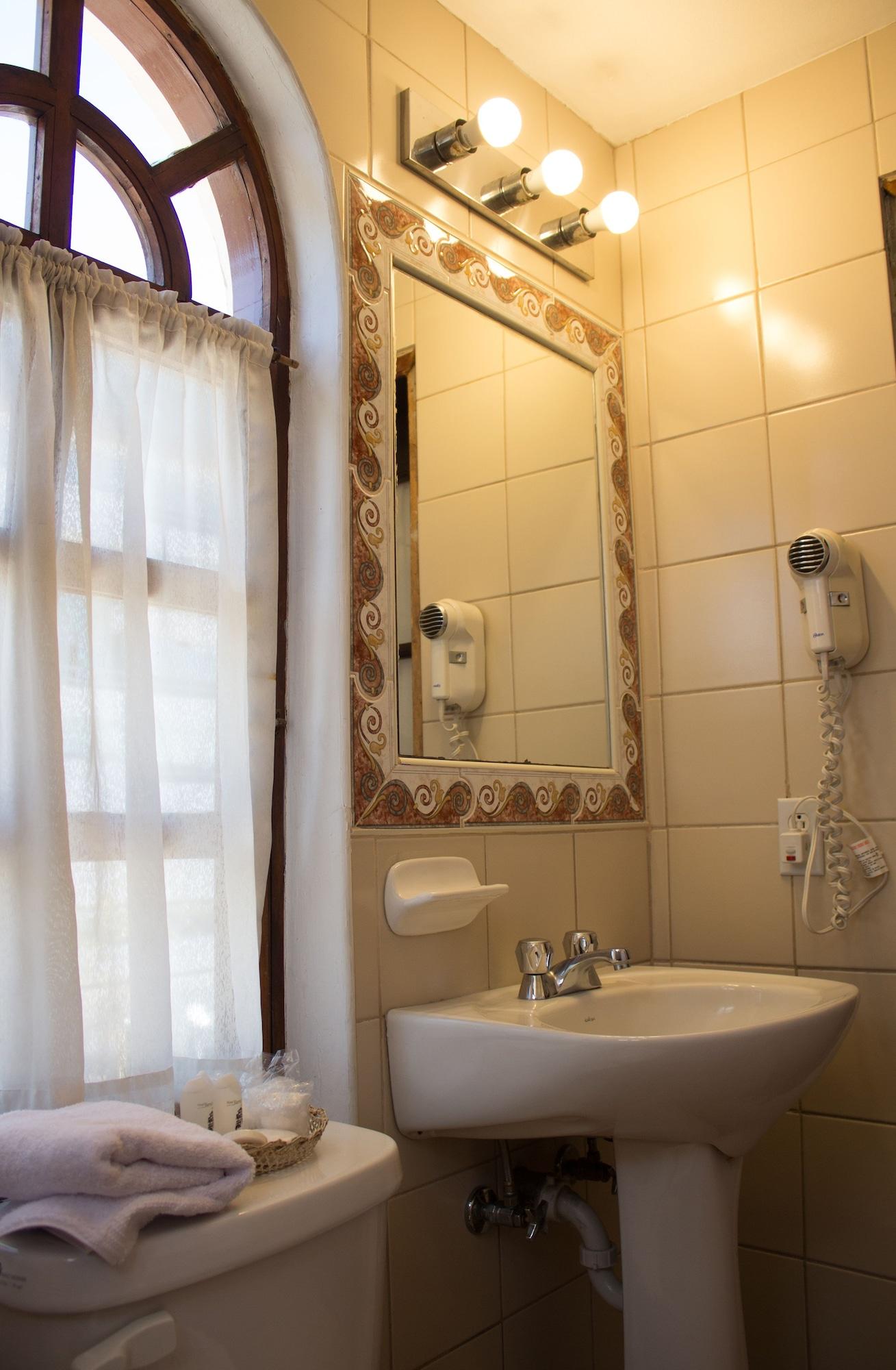 Kituandes Hotel Кито Екстериор снимка