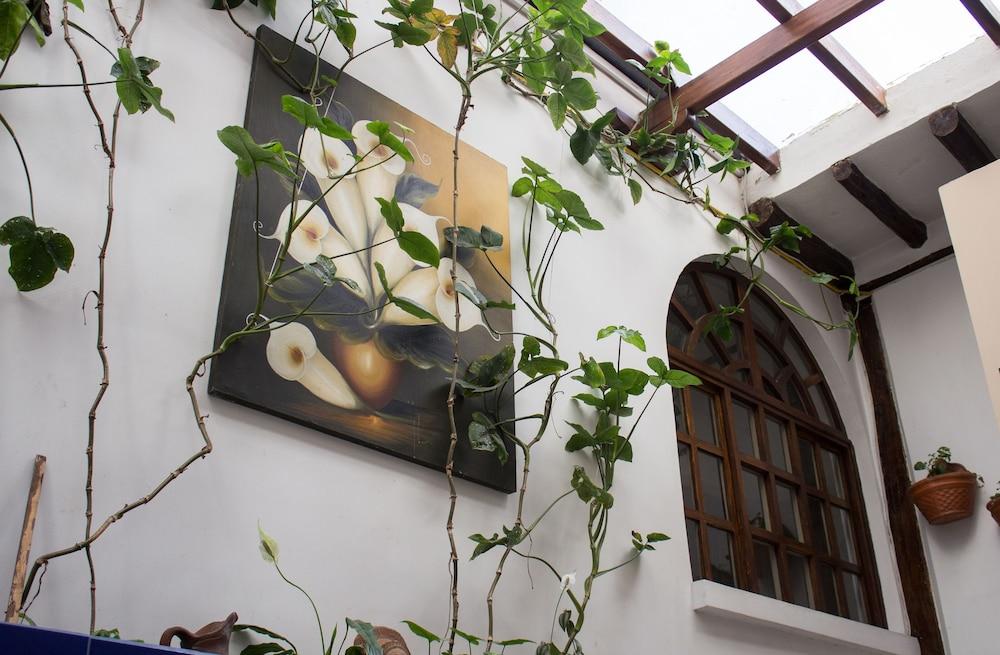 Kituandes Hotel Кито Екстериор снимка