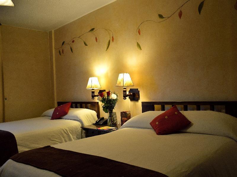 Kituandes Hotel Кито Екстериор снимка