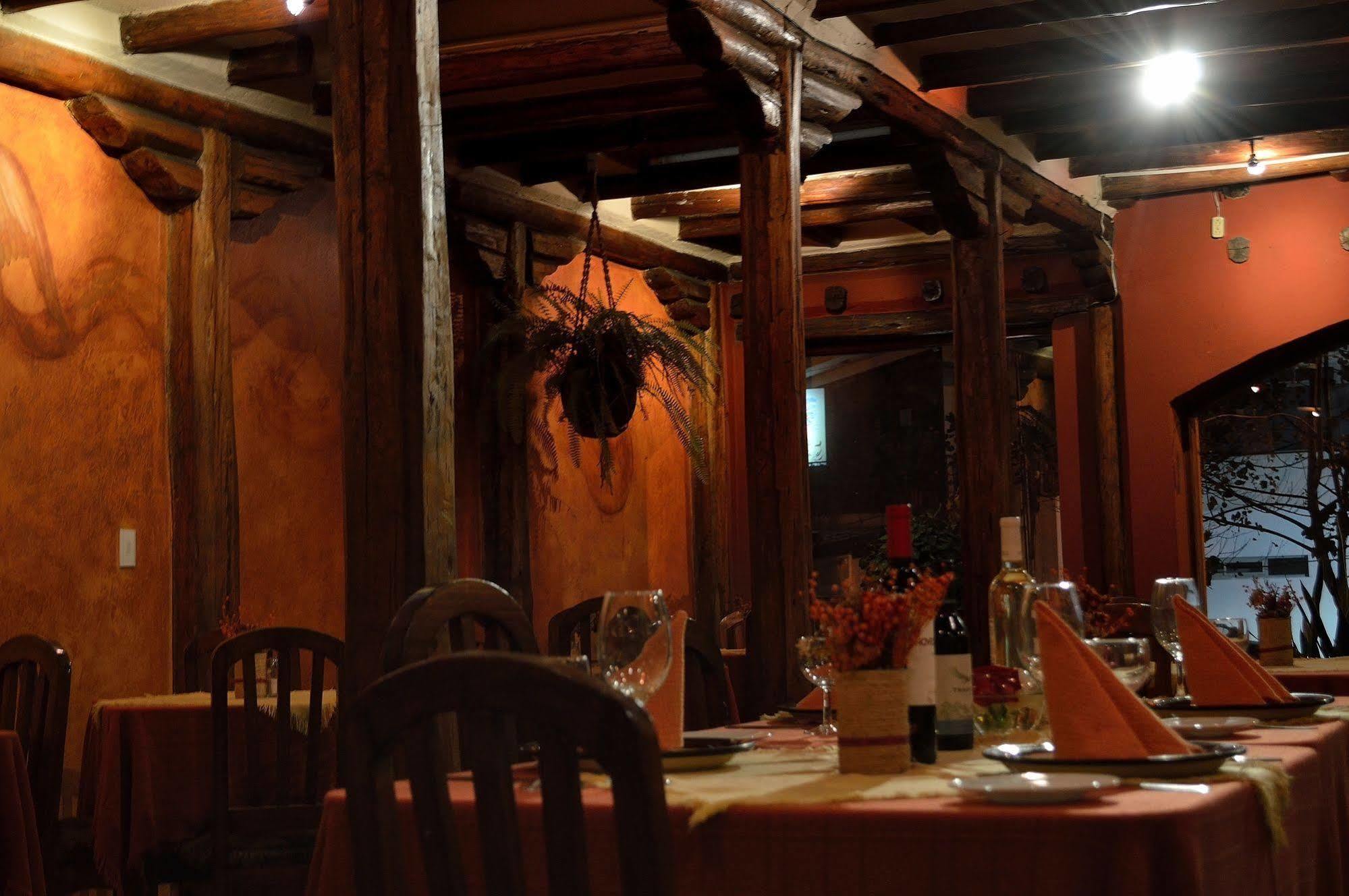 Kituandes Hotel Кито Екстериор снимка