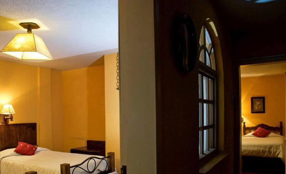 Kituandes Hotel Кито Екстериор снимка